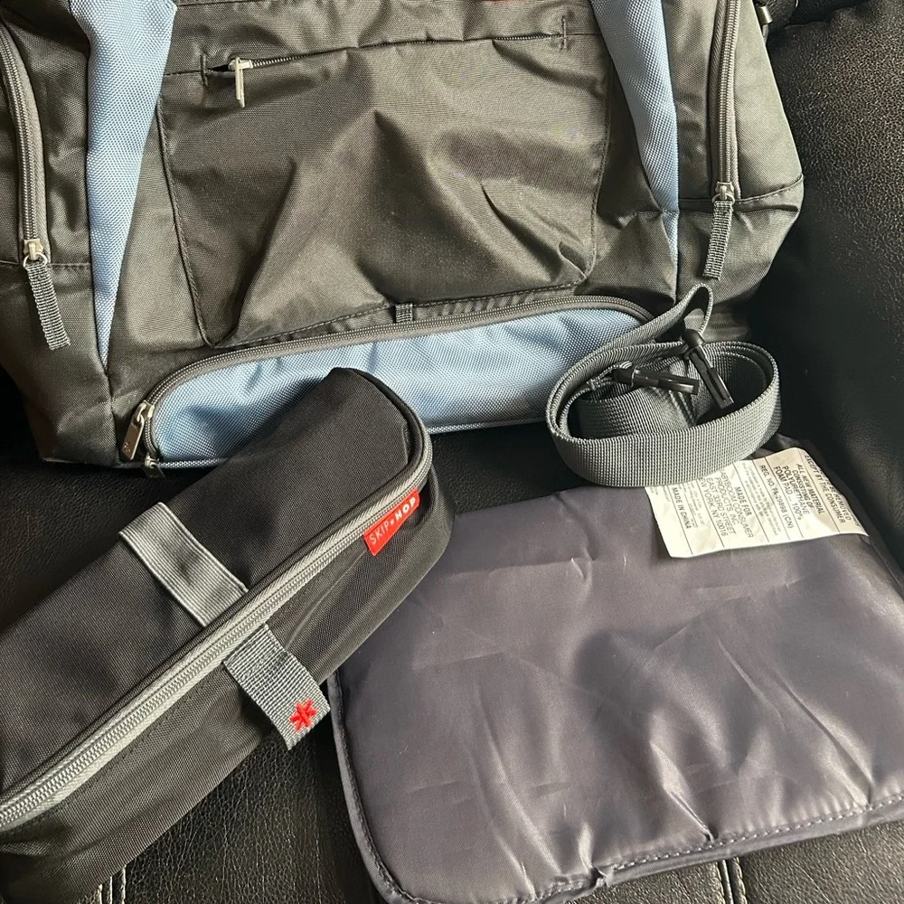 Skip Hop Black and Gray Diaper Bag